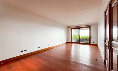Departamento en venta de 5 dorm. en Vitacura