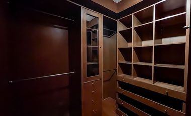 Departamento en venta de 5 dorm. en Vitacura