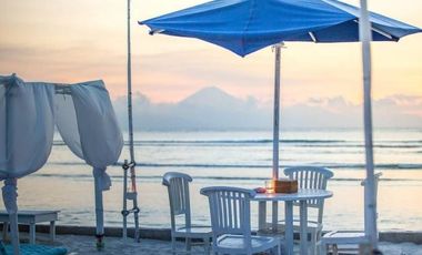 Villa Tepi Pantai View Sunset di Gili Trawangan Lombok