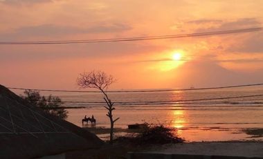 Villa Tepi Pantai View Sunset di Gili Trawangan Lombok