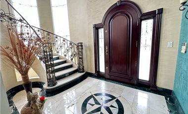 Casa en Llanos de Curundu, Ancón (TPJ)