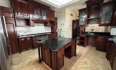 Casa en Llanos de Curundu, Ancón (TPJ)