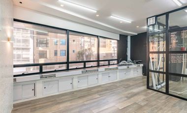 oficina en arriendo en santa barbara oriental. Cod A21457