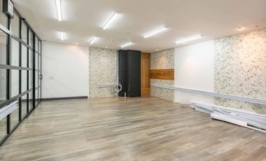 oficina en arriendo en santa barbara oriental. Cod A21457