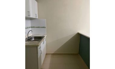 ALQUILO AMPLIA CASA COMERCIAL CHORRERA $