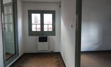 Departamento en alquiler, primer piso con terraza