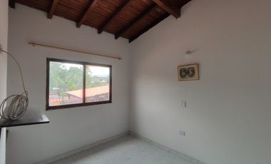 casa en venta en once de noviembre. Cod V30701