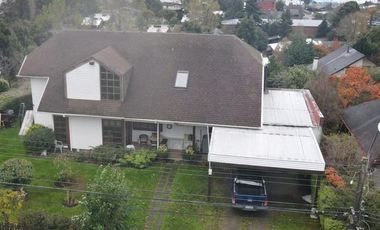 Casa en Venta en Calle Santa Teresita