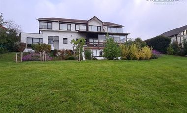 Casa en Venta en Calle Santa Teresita