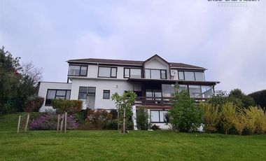 Casa en Venta en Calle Santa Teresita