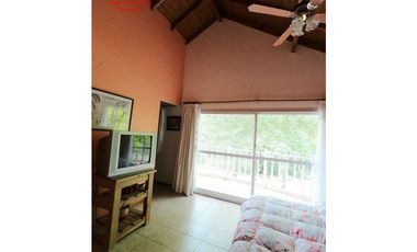 CARILO VENTA CASA 5 AMBIENTES CON PISCINA CLIMATIZADA Y JACUZZI