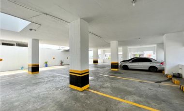 En venta departamento Edificio Status sector Yacht Club Manta