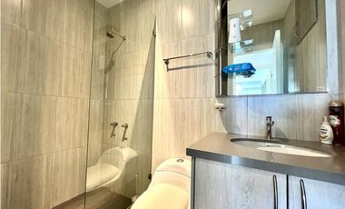 En venta departamento Edificio Status sector Yacht Club Manta