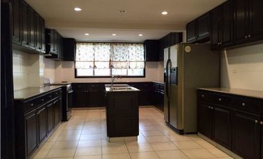 SE VENDE HERMOSA CASA EN CLAYTON ALBROOK - 4095DA