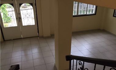 SE VENDE HERMOSA CASA EN CLAYTON ALBROOK - 4095DA