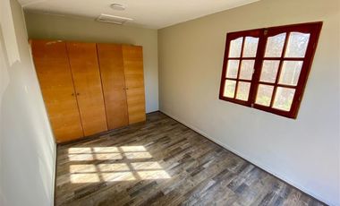 Casa en venta de 4 dorm. Palmeras de Lonquén