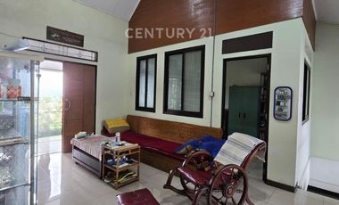 Rumah Minimalis Asri Di Jl Gumil Sariwangi Bandung