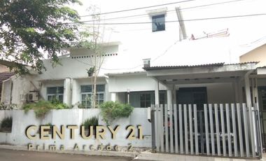 Rumah Bagus Di Sektor 9 (Cpa 4218.BR)