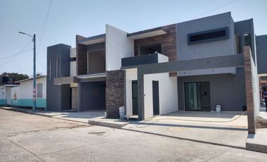 CASA EN VENTA EN ESQUINA Y RECAMARA EN P.B. COL. EJIDO PRIMERO DE MAYO NORTE