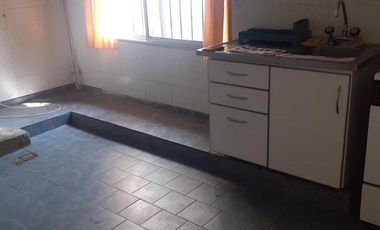 Casa tres ambientes. Barrio Camet. Mar del Plata.