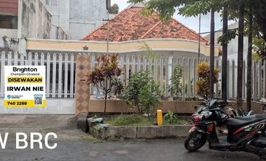 Rumah Siap Huni cocok untuk usaha, Kantor, Klinik maupun caffe di Surabaya Pusat