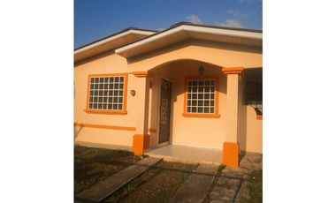 SE VENDE CASA EN VALLE DORADO