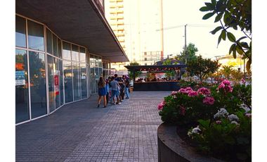 VENTA LOCAL COMERCIAL  N° 04  - AV LOS CARRERA