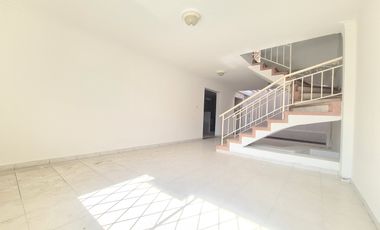 COD. 325 - SE ARRIENDA CASA - BARRIO: EL SOCORRO