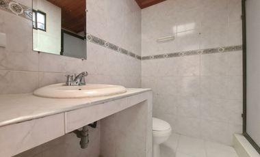 COD. 325 - SE ARRIENDA CASA - BARRIO: EL SOCORRO