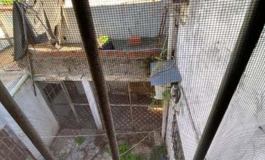 VENTA - CASA AMERICANA DE 3 AMBIENTES CON DEPARTARMENTO DE 3 AMBIENTES - HAEDO CENTRO