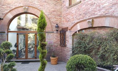 Casa en venta en Club de Golf Los Encinos