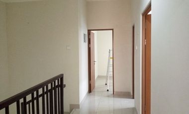 Disewakan Rumah Unfurnished 2lt Summer Bliss Lippo Cikarang Selatan