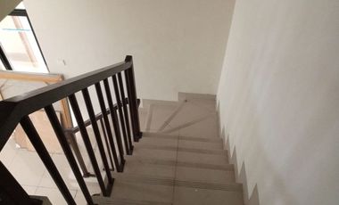 Disewakan Rumah Unfurnished 2lt Summer Bliss Lippo Cikarang Selatan