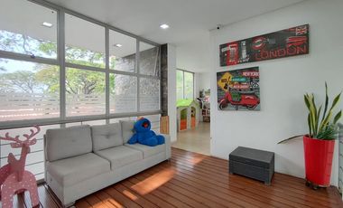 casa en venta en via bocono. Cod V28552