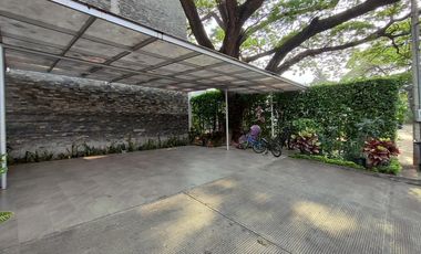 casa en venta en via bocono. Cod V28552