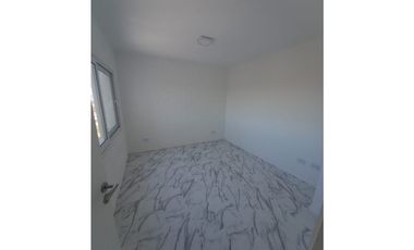 Cuatro ambientes, cocheras, luminoso