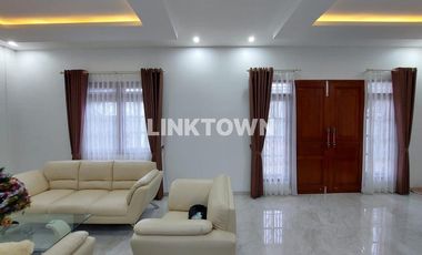 Dijual Rumah Mewah dengan View Gunung Merbabu di Nakula Salatiga 10 Menit ke Pusat Kota