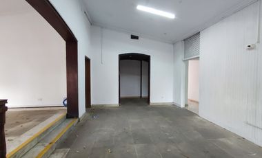 casa en arriendo en la riviera. Cod A22912