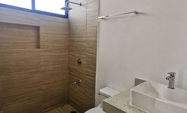 Casa en venta de una planta con amenidades en Cholul, Mérida