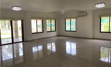 VENTA ALQUILER EN CLAYTON  SENDEROS DE CAMINO DE CRUCES MLD