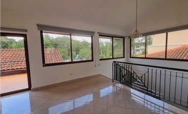 VENTA ALQUILER EN CLAYTON  SENDEROS DE CAMINO DE CRUCES MLD