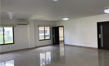 VENTA ALQUILER EN CLAYTON  SENDEROS DE CAMINO DE CRUCES MLD