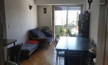 DEPARTAMENTO DE 2 AMBIENTES EN ALQUILER RAMOS MEJIA SUR.-