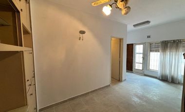 Departamento Tipo Casa en venta en Wilde Centro