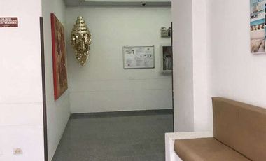 SE ALQUILAN HABITACIONES POR NOCHE DE ACOMODACION DE PAREJA Y ACOMODACION MULTIPLE, EXCELNTE UBICACION
