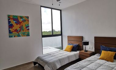 Casa en venta de 3 recámaras en privada con amenidades en Cholul