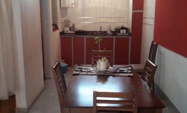 Departamento Tipo Casa en venta en Quilmes Este
