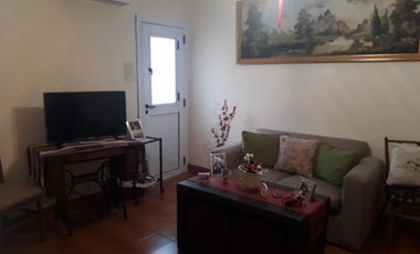 Departamento Tipo Casa en venta en Quilmes Este