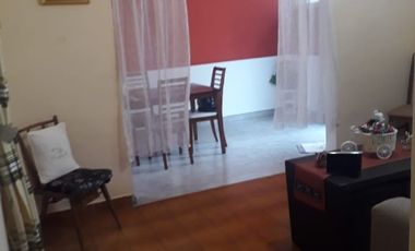 Departamento Tipo Casa en venta en Quilmes Este