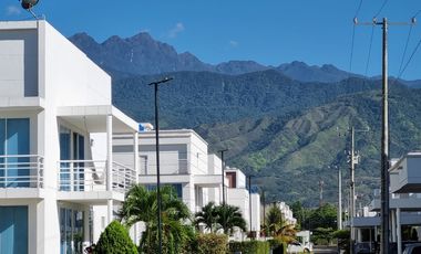 casa en arriendo en las mercedes. Cod A15861